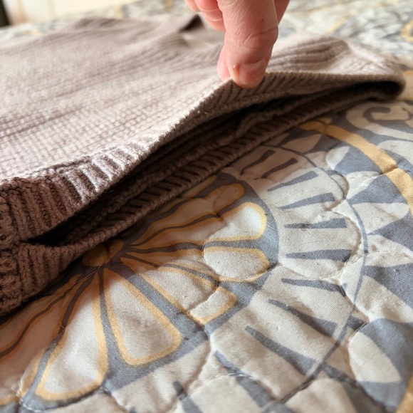 Abercrombie & Fitch Women’s Beige Crewneck Vest Sweater, Cotton Blend, Small - Picture 8 of 11